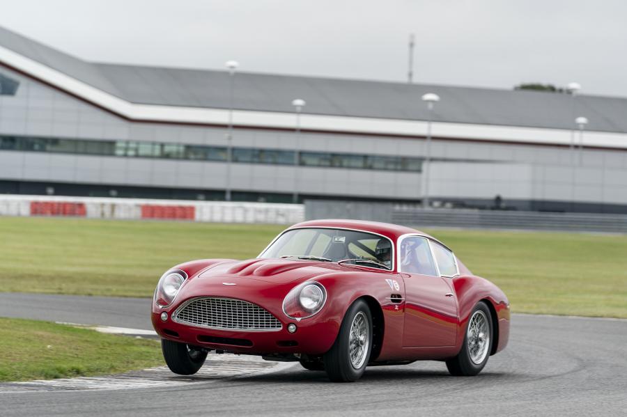  Aston Martin DB4 GTZ Continuation 2019 года  (фото 24 из 39)